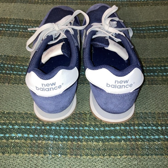 Size 9 NB New Balance 500 Running Shoe Navy Gum Blue Excellent Condition - Picture 3 of 6